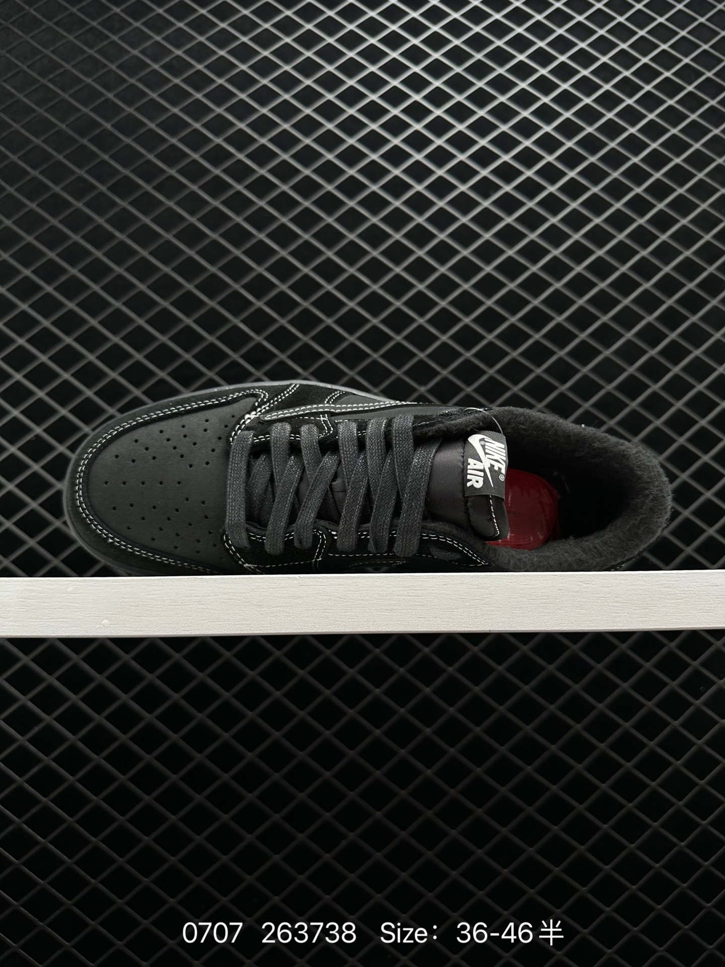 NIKE  Air Jordan 1 Low